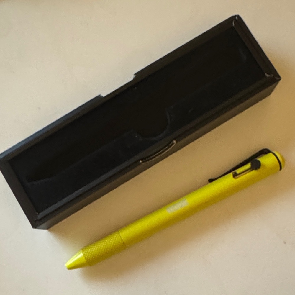 Ridge Bolt Action Pen Hyper Lime NWOT - Picture 4 of 5